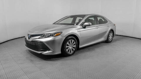 2020 Toyota Camry Hybrid LE