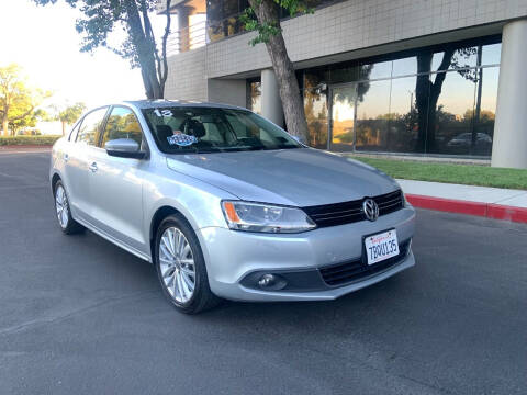 2013 Volkswagen Jetta for sale at Right Cars Auto Sales in Sacramento CA