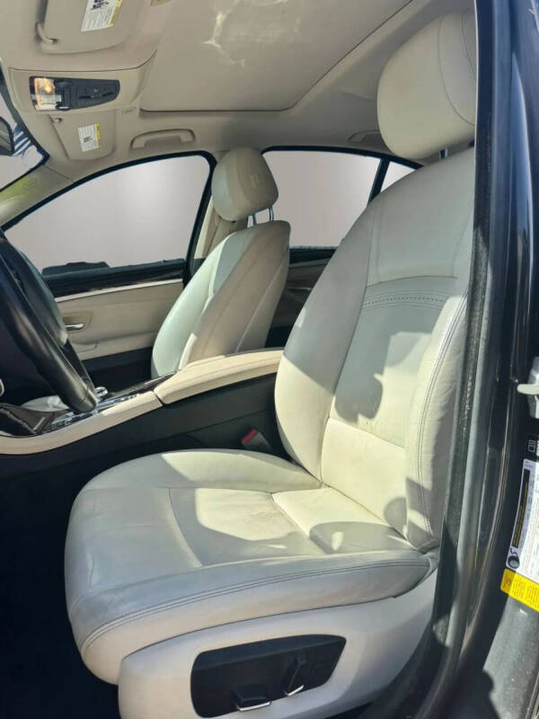 2014 BMW 5 Series 528i