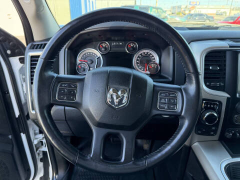 2017 RAM 1500 SLT