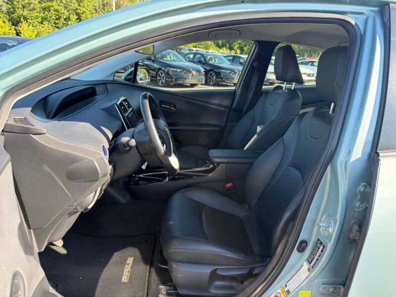 2017 Toyota Prius Three Touring