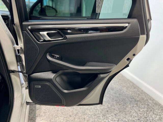 2024 Porsche Macan S