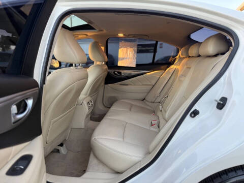 2017 Infiniti Q50 2.0T