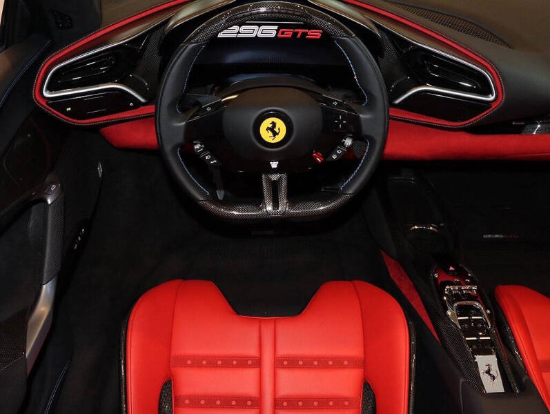 2024 Ferrari 296 GTS
