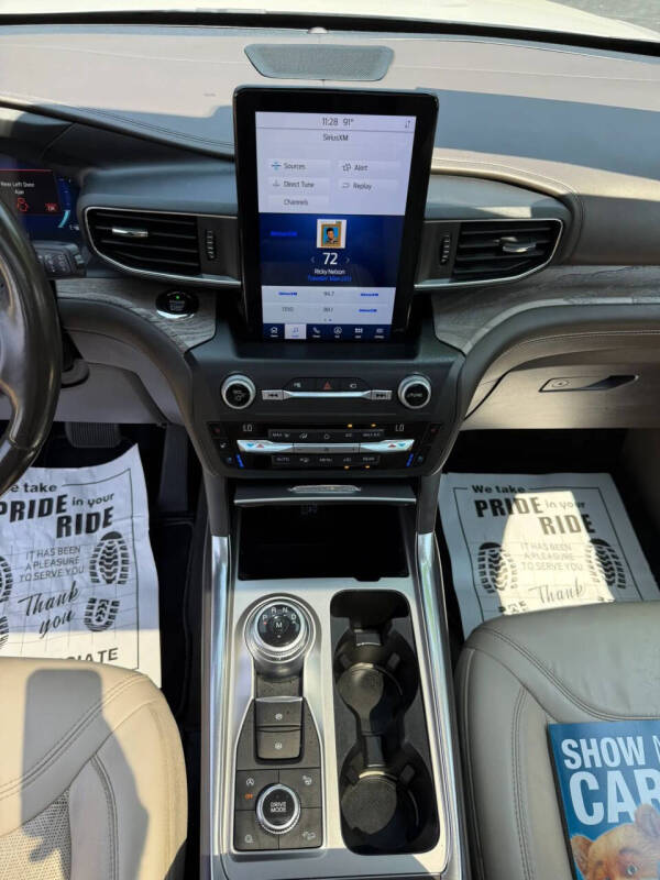 2020 Ford Explorer Platinum