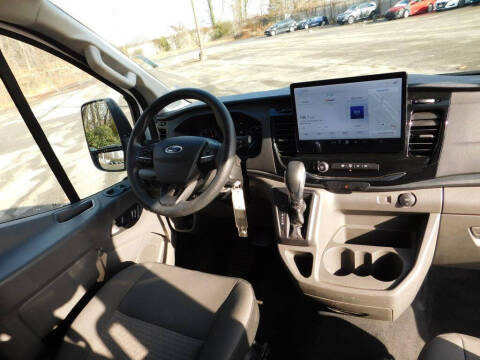 2023 Ford Transit 350 XLT