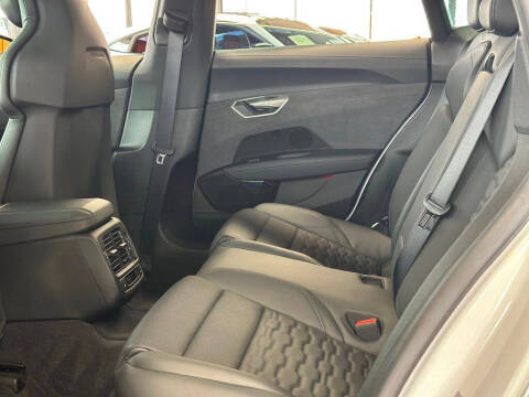 2022 Audi e-tron GT quattro Prestige