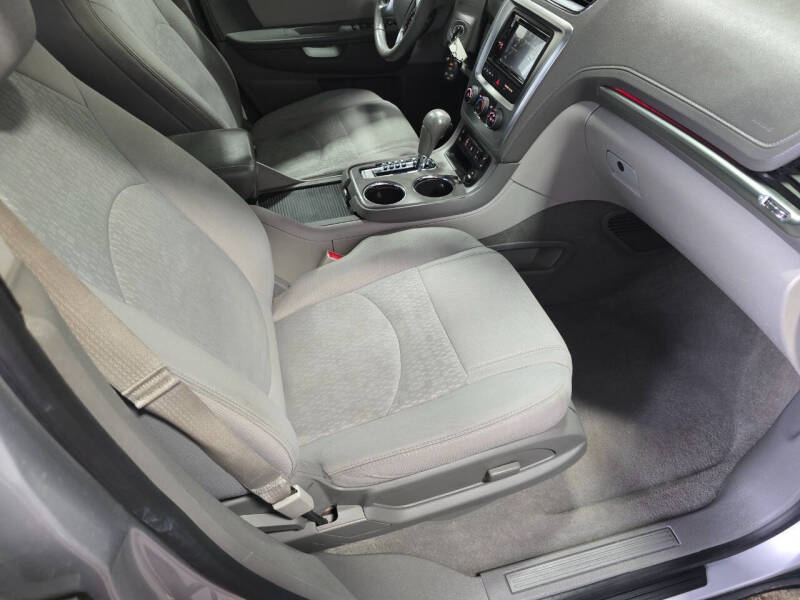 2013 GMC Acadia SLE-2