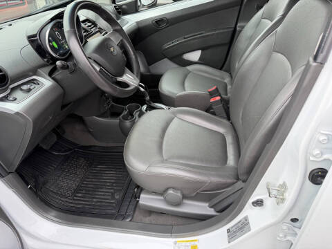 2016 Chevrolet Spark EV 2LT