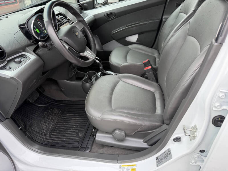 2016 Chevrolet Spark EV 2LT