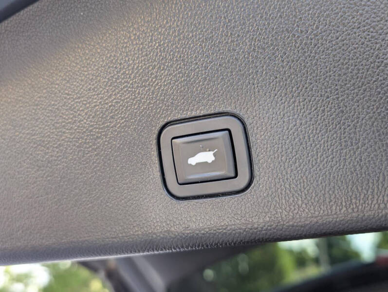 2014 Cadillac SRX Performance Collection