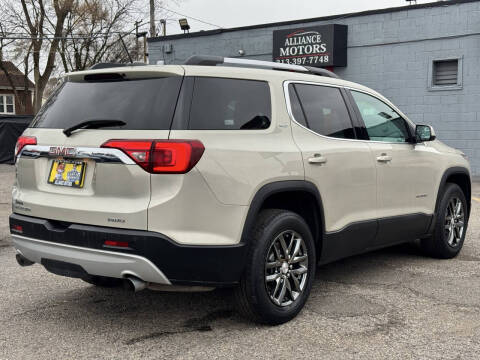 2017 GMC Acadia SLT-1