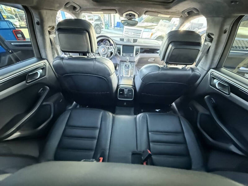 2018 Porsche Macan