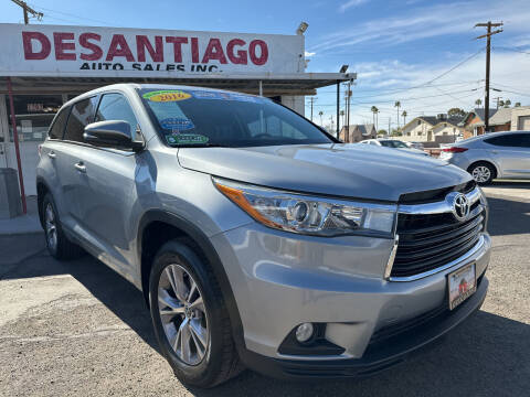2016 Toyota Highlander for sale at DESANTIAGO AUTO SALES in Yuma AZ