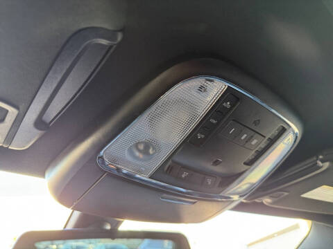 2022 Chrysler 300 S V8