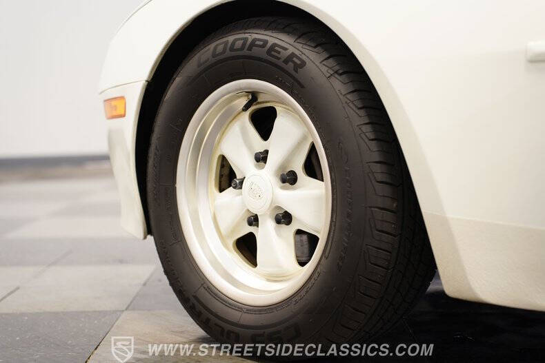 1985 Porsche 944