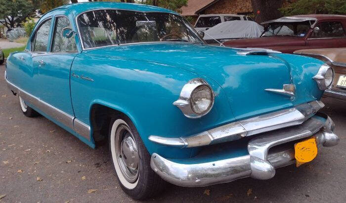 1953 Kaiser Manhattan