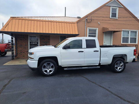 2017 Chevrolet Silverado 1500 for sale at Rob Co Automotive LLC in Springfield TN