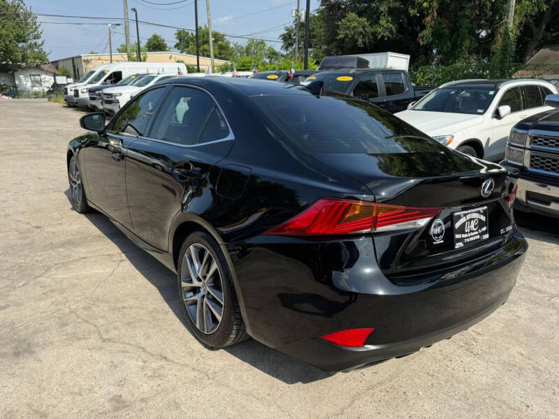 2018 Lexus IS 300
