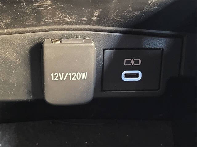 2023 Toyota Corolla Hatchback SE