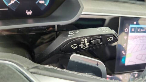 2024 Audi Q8 e-tron quattro Premium