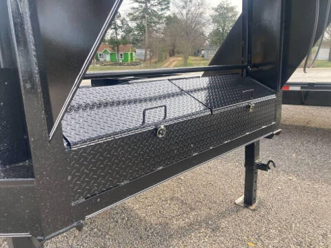 2023 Double A Trailers GN 102 x28 (24+4)