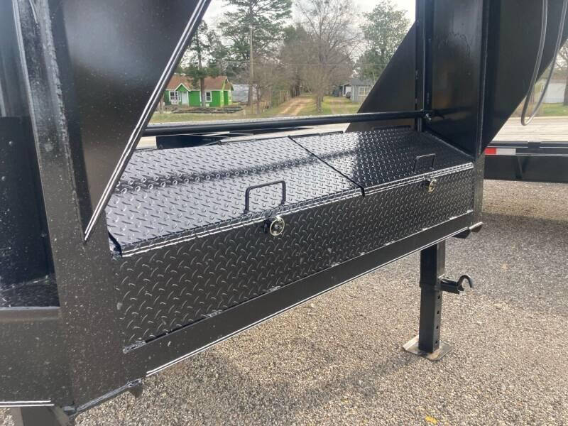 2023 Double A Trailers GN 102 x28 (24+4)