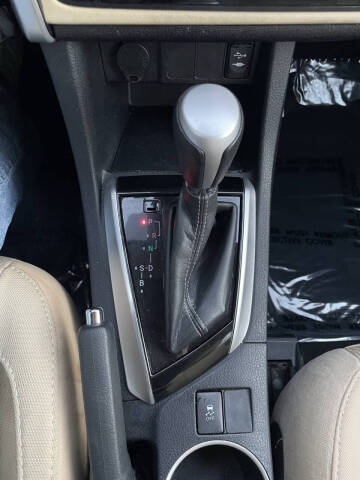 2017 Toyota Corolla LE