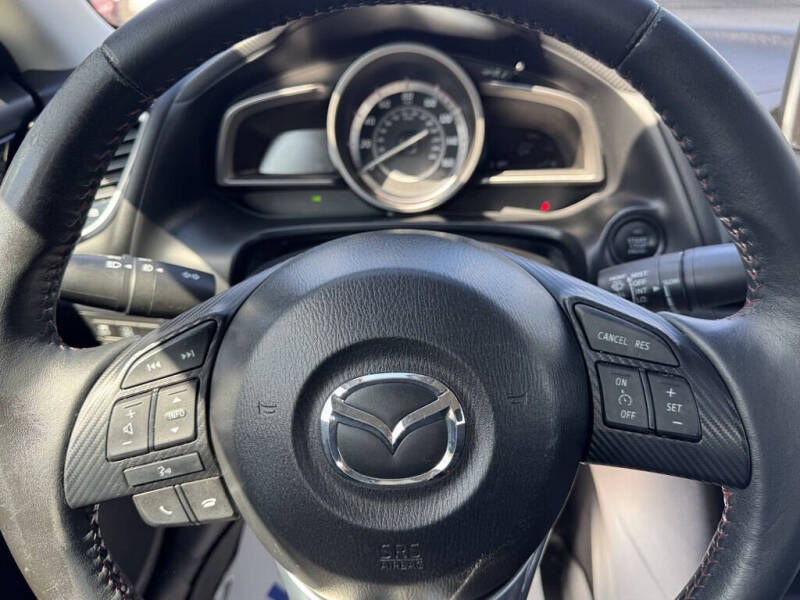 2015 Mazda MAZDA3 i Touring