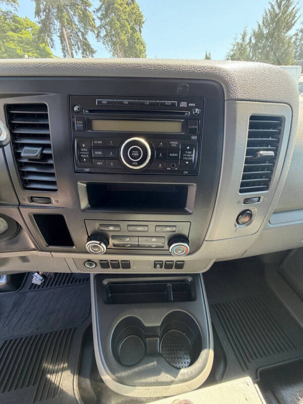 2016 Nissan NV