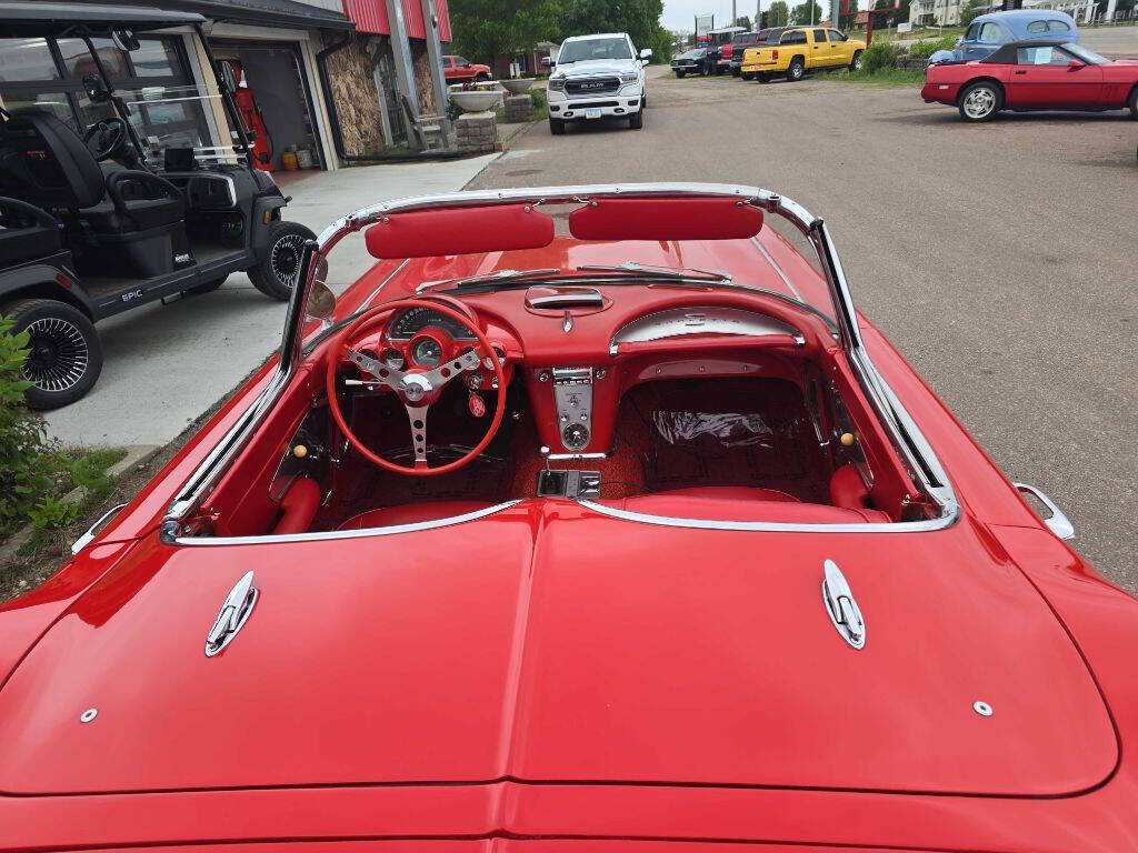 1961 Chevrolet Corvette 69