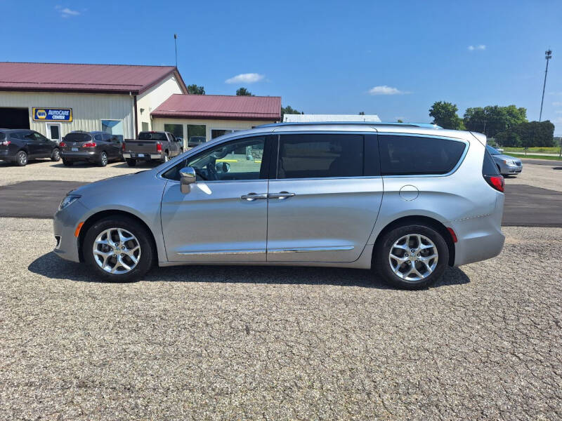 2019 Chrysler Pacifica for sale at Steve Winnie Auto Sales in Edmore MI