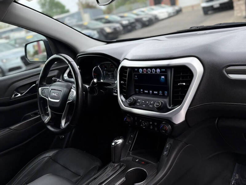 2019 GMC Acadia SLT-1