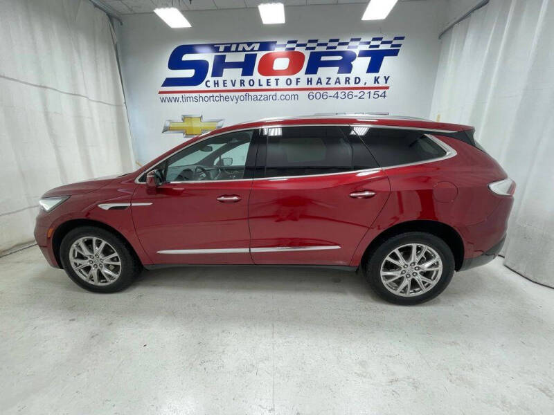 2023 Buick Enclave Essence