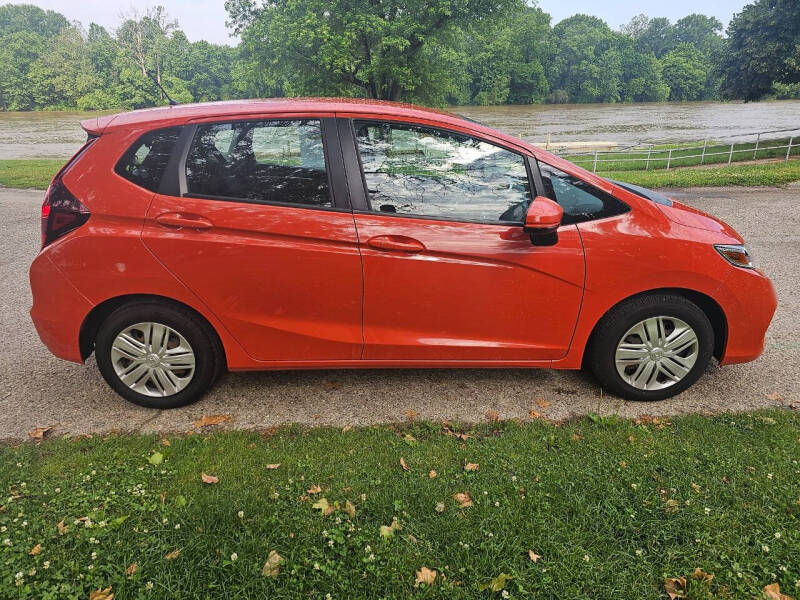 Used 2018 Honda Fit LX with VIN 3HGGK5H46JM714809 for sale in Terre Haute, IN