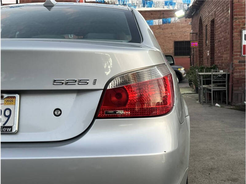 2007 BMW 5 Series 525i