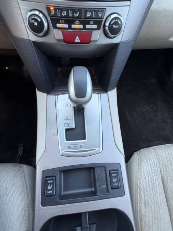 2012 Subaru Outback 2.5i Premium