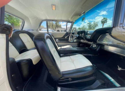 1960 Ford Thunderbird