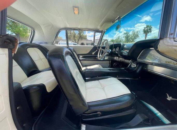 1960 Ford Thunderbird