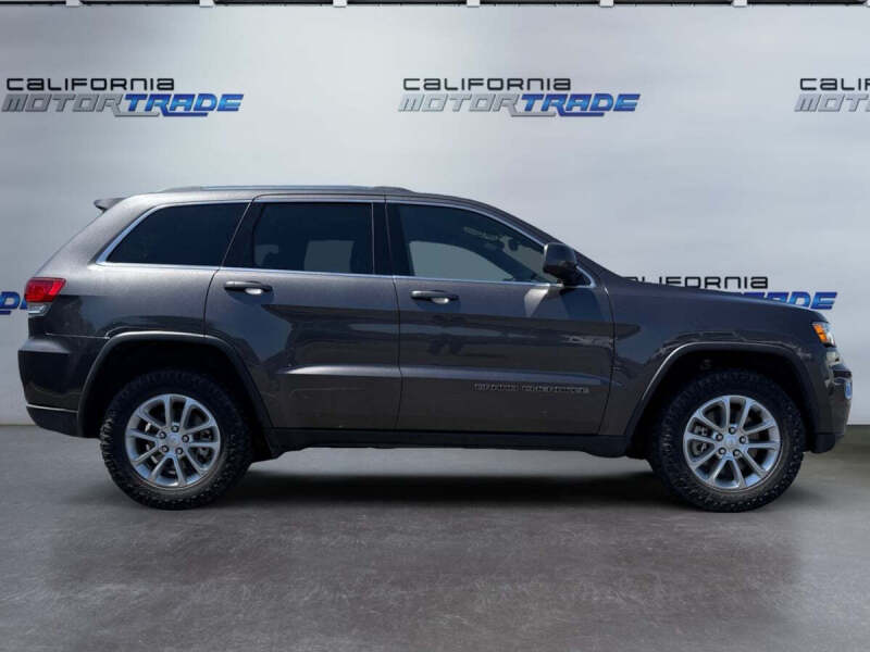2021 Jeep Grand Cherokee Laredo E