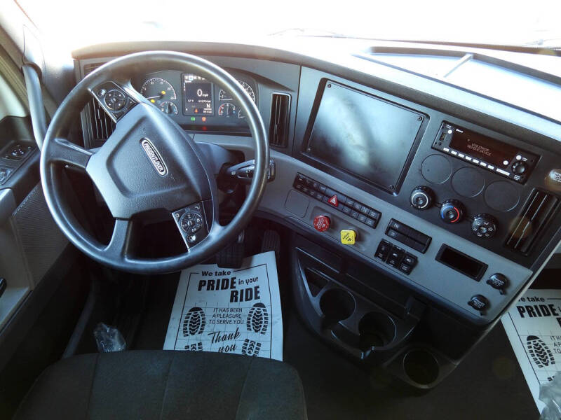 2022 Freightliner Cascadia