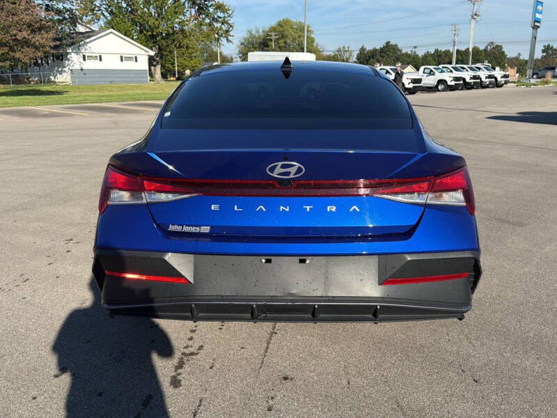 2024 Hyundai Elantra SEL