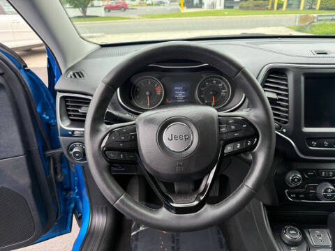 2023 Jeep Cherokee Altitude Lux