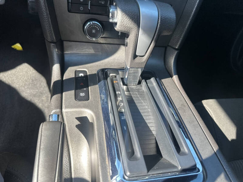 2010 Ford Mustang V6