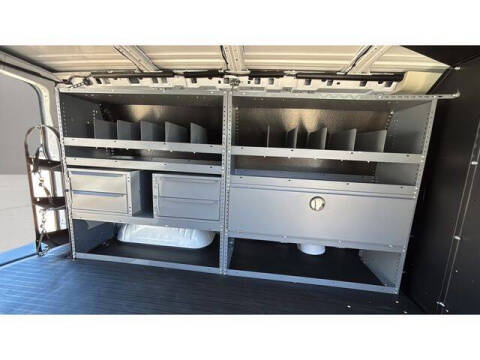 2025 Chevrolet Express 2500