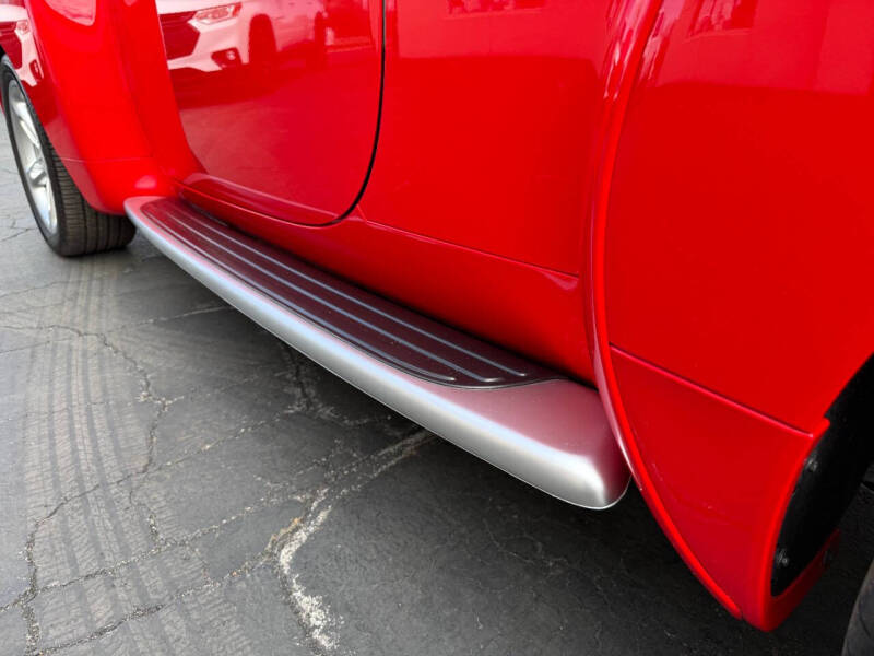 2004 Chevrolet SSR LS
