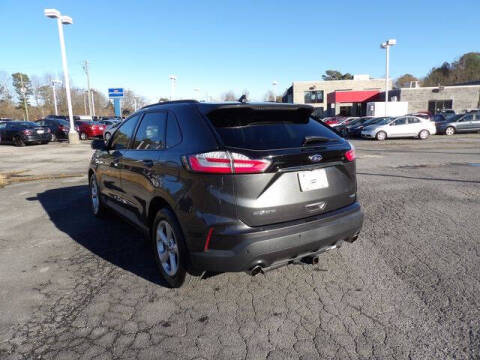 2020 Ford Edge SE