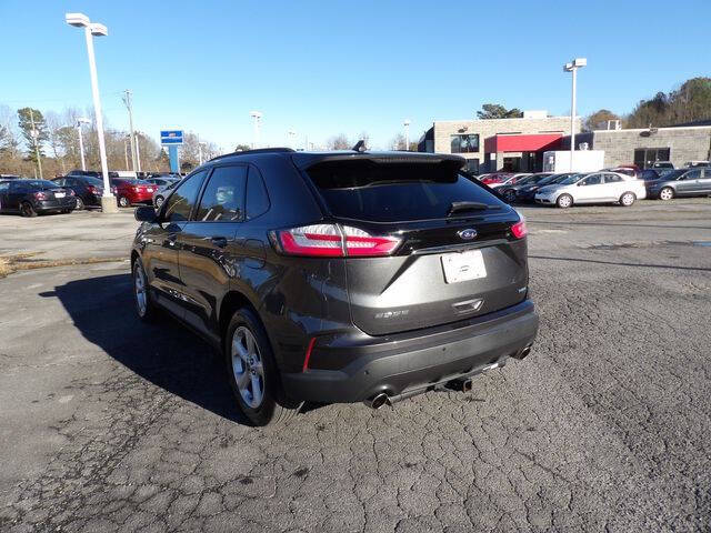 2020 Ford Edge SE