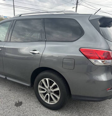 2016 Nissan Pathfinder S