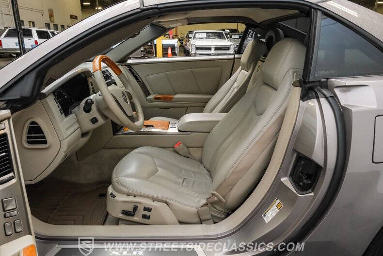 2005 Cadillac XLR